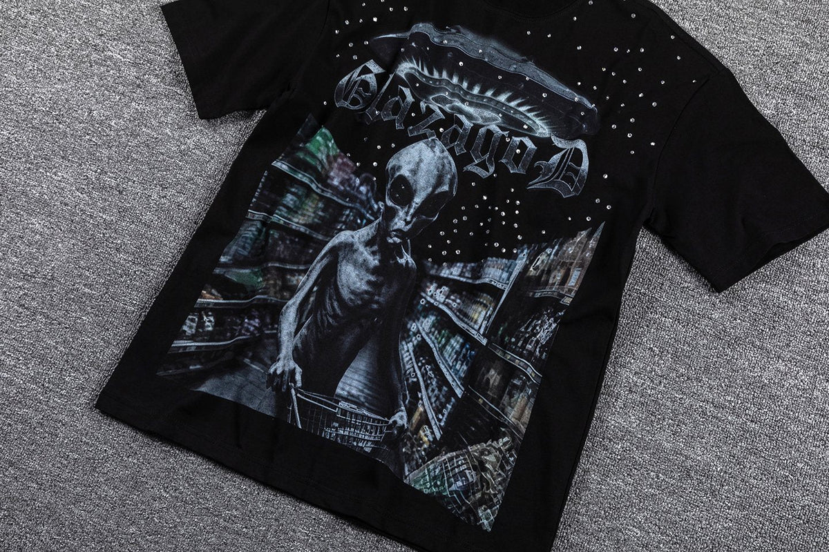 GlazingD Above the Law of Gravity Graphic T-Shirt ¡ª detail