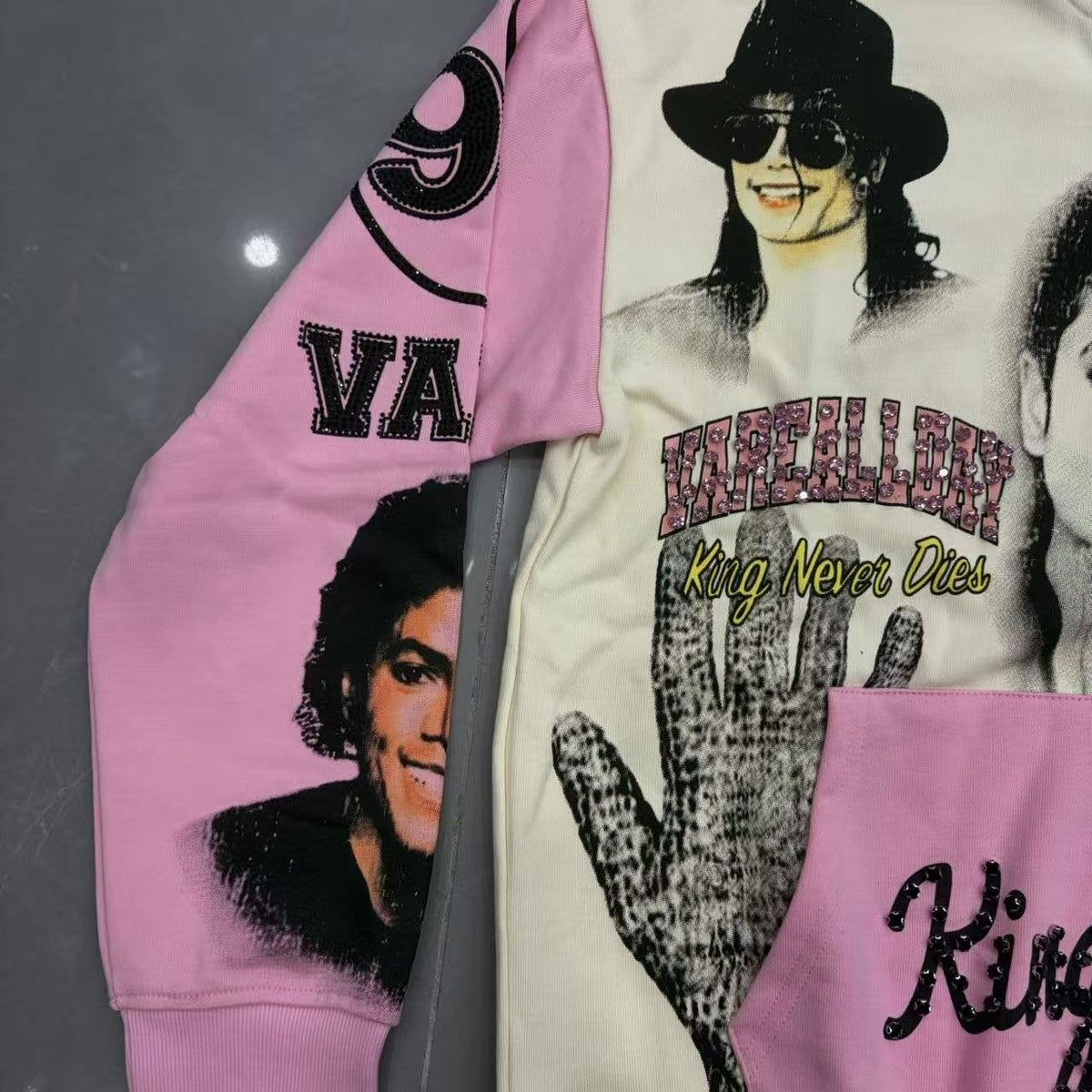 VARE ALL DAY King of Pop Graphic Zip Hoodie ¡ª detail