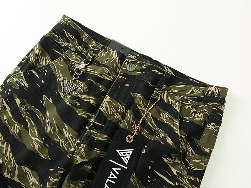 VALABASAS Olive Camo Cargo Pants ¡ª detail
