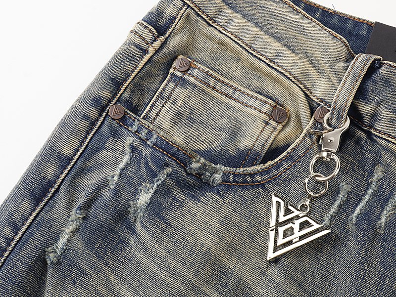 VALABASAS Washed Distressed Blue Jeans with Rear Patch ¡ª detail