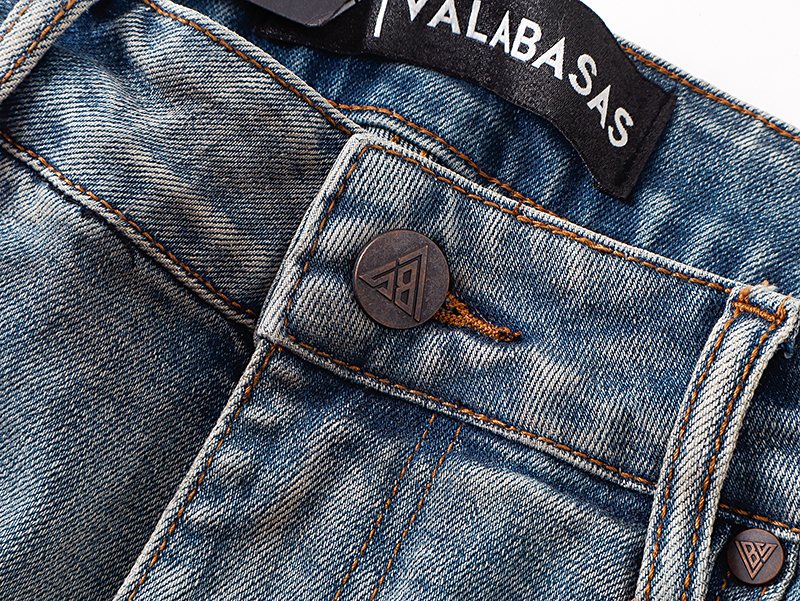 VALABASAS Light Blue Distressed Jeans ¡ª detail