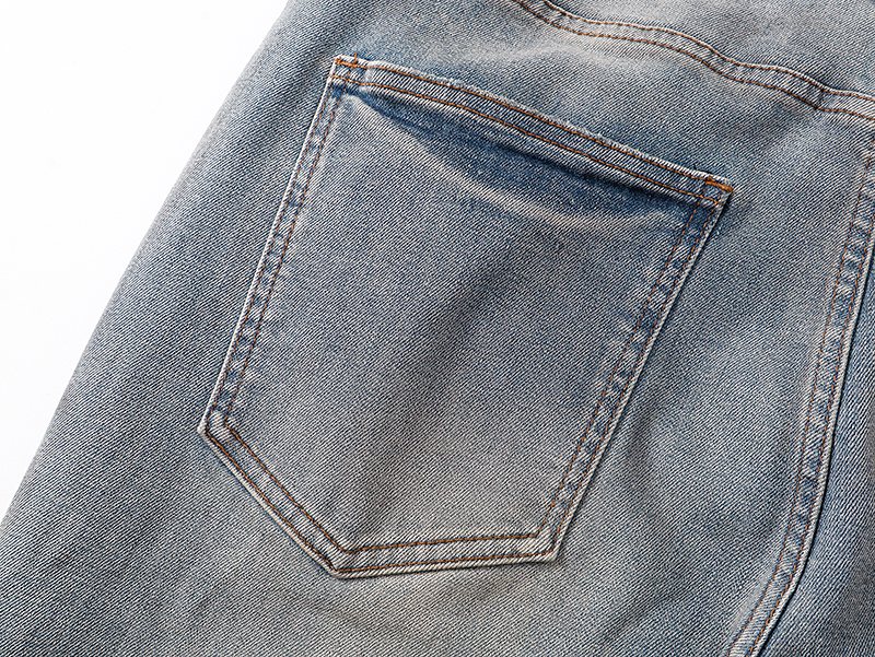 VALABASAS Light Blue Distressed Jeans ¡ª detail