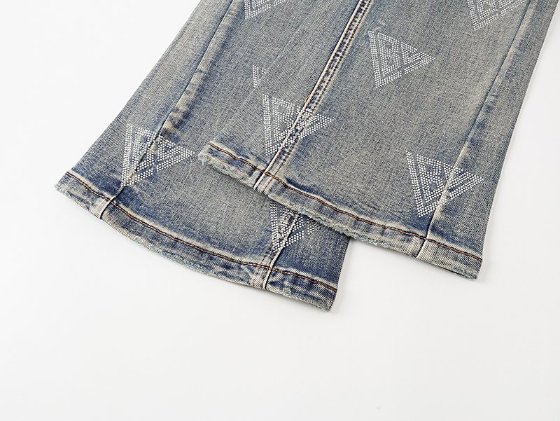 VALABASAS Triangle Motif Washed Denim Jeans ¡ª detail