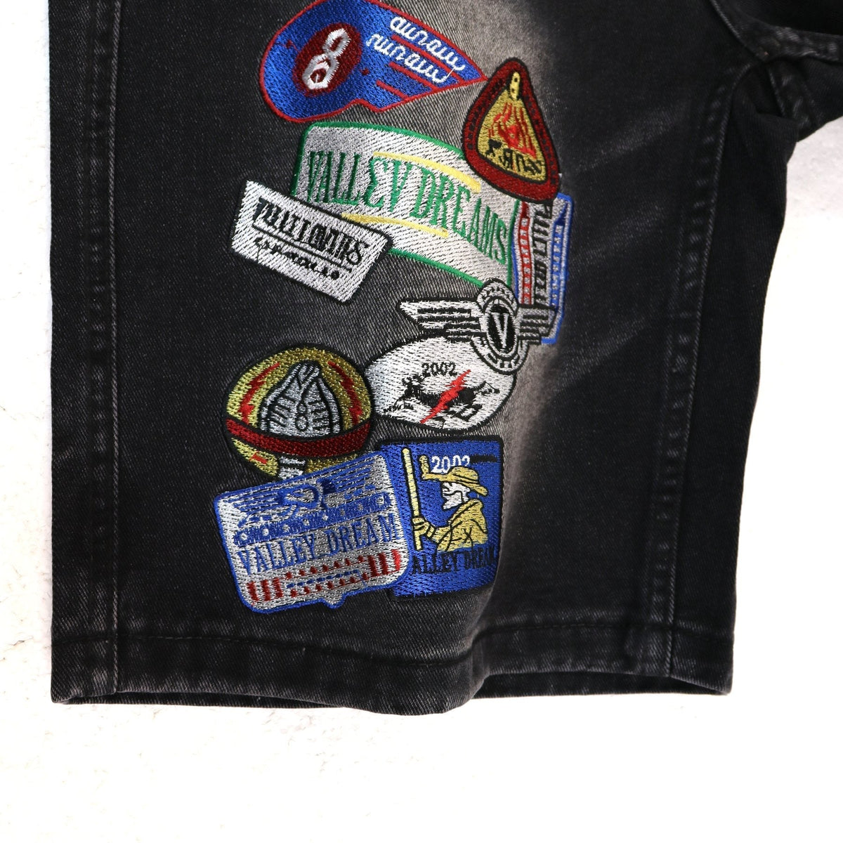 VALE SPORTS DIVISION Patch Embroidered Studded Denim Shorts ¡ª detail