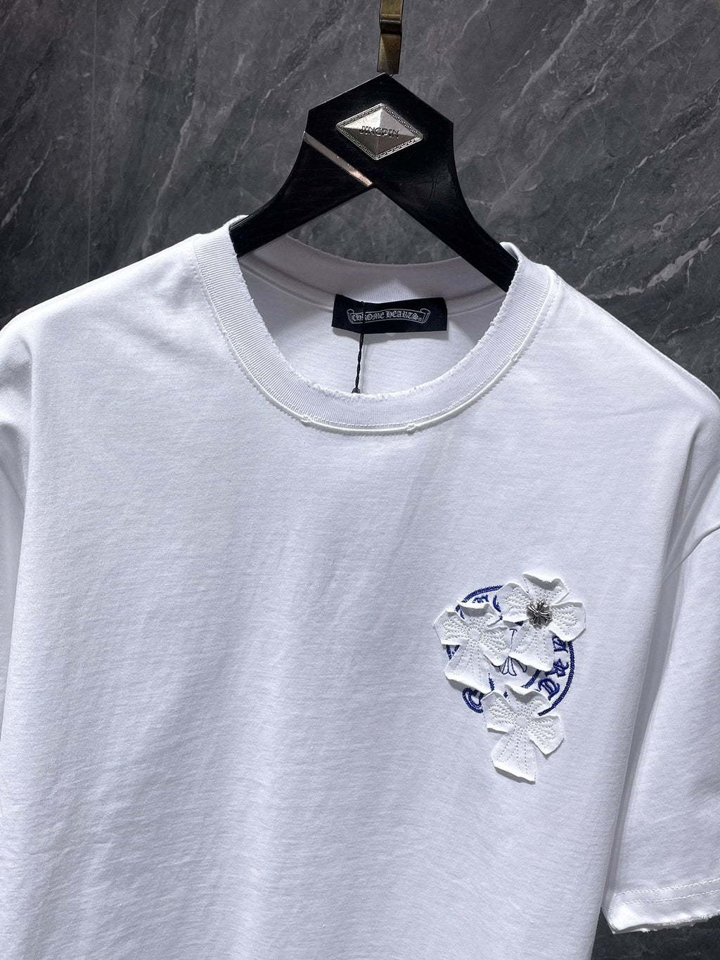 Chrome Hearts Cross Appliqu¨¦ Graphic T-Shirt ¡ª detail