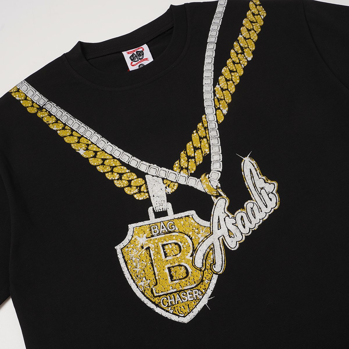 ASAALL Chain and Shield Graphic Short-Sleeve T-Shirt ¡ª detail