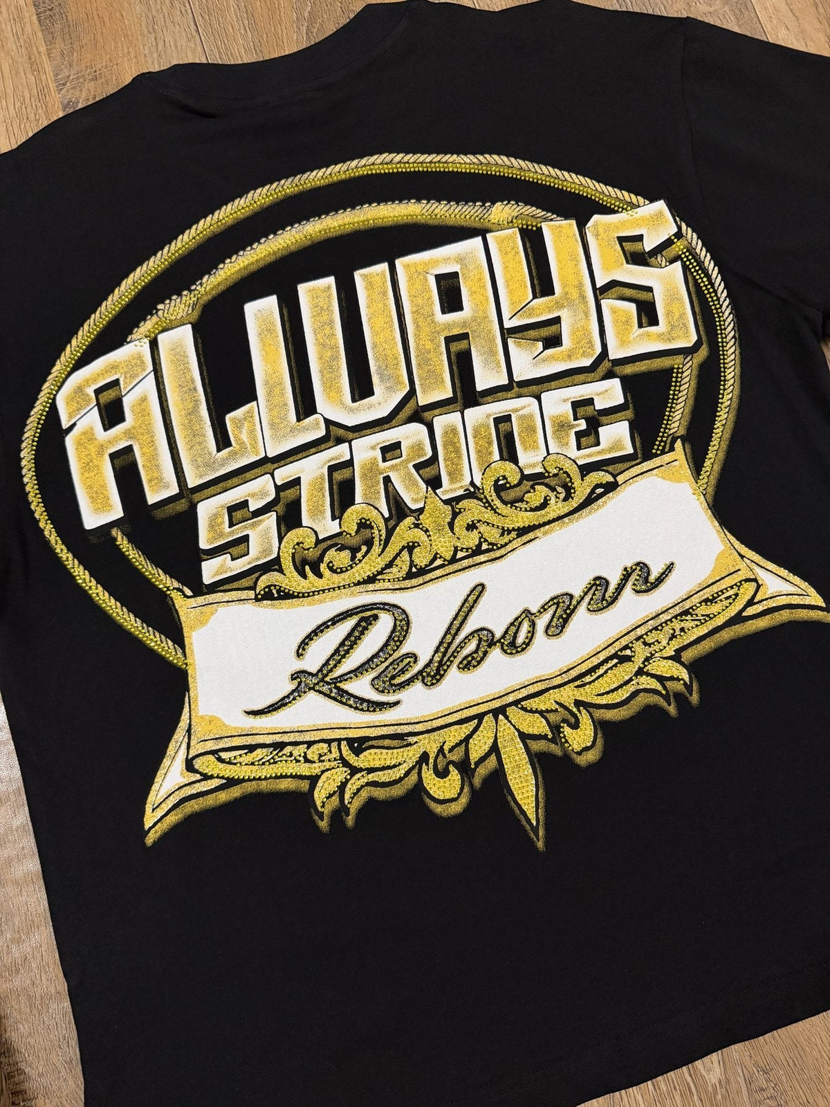 ALWAYS-PRESENT Reborn Figure Graphic T-Shirt ¡ª detail