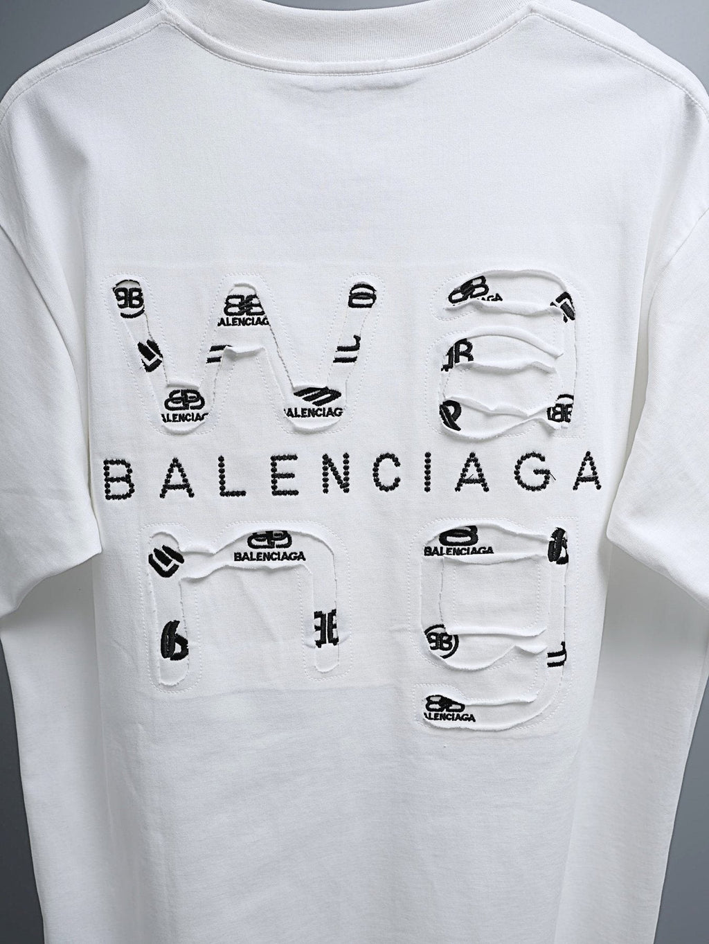Balenciaga Multi-Logo Back Graphic T-Shirt ¡ª detail