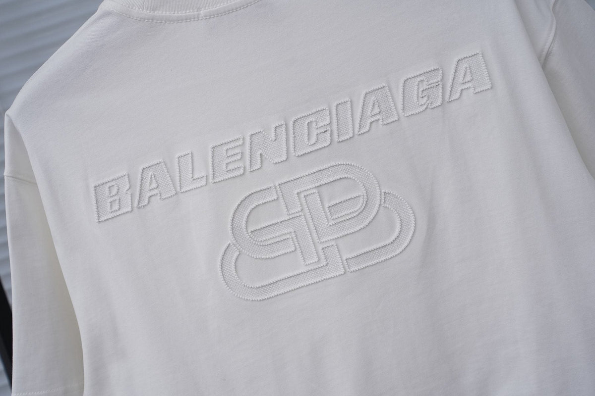 Balenciaga Tonal Logo Graphic T-Shirt ¡ª detail