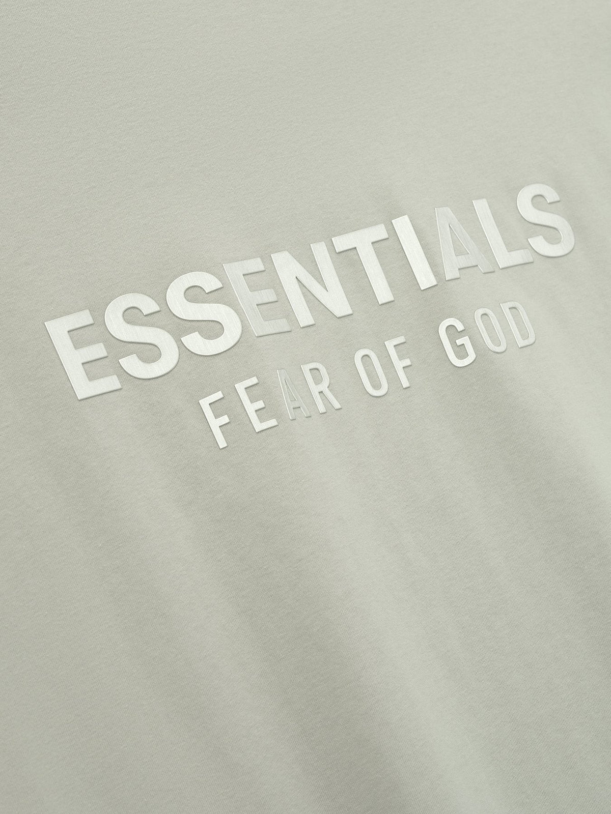 ESSENTIALS FEAR OF GOD Back Logo Short-Sleeve T-Shirt ¡ª fabric_closeup